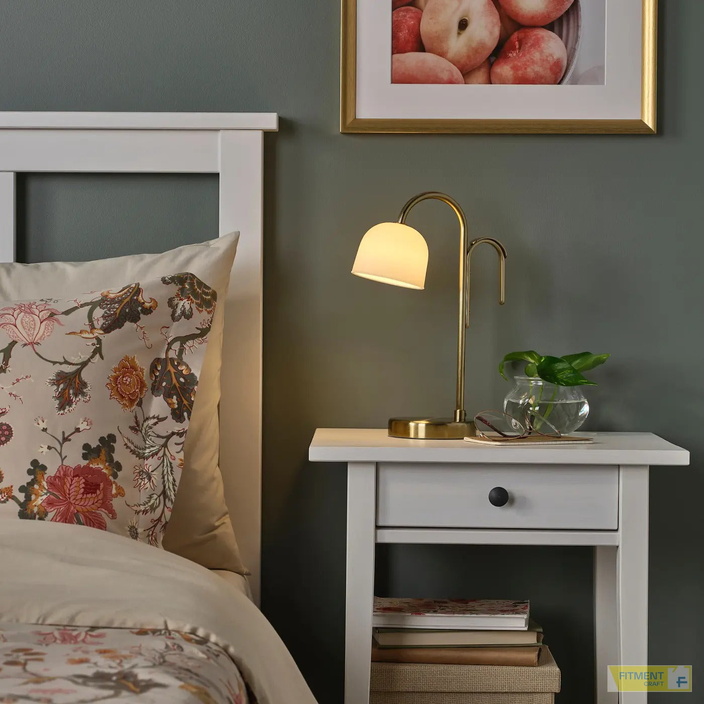 TVÅMASTAD LED portable lamp battery operated brass opal white glass - Standard - image 3